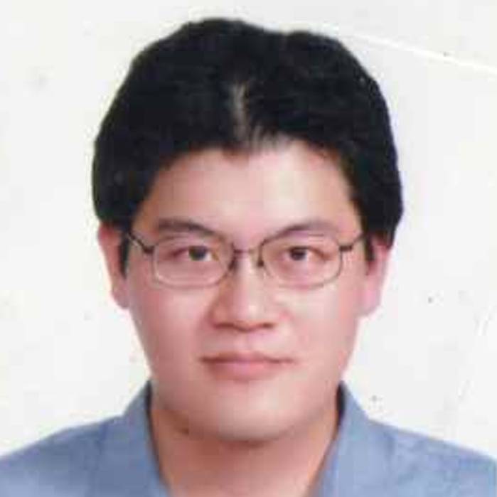 Yi Chang Huang