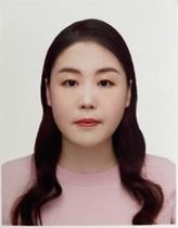 Yu-Chin Lin (Una)