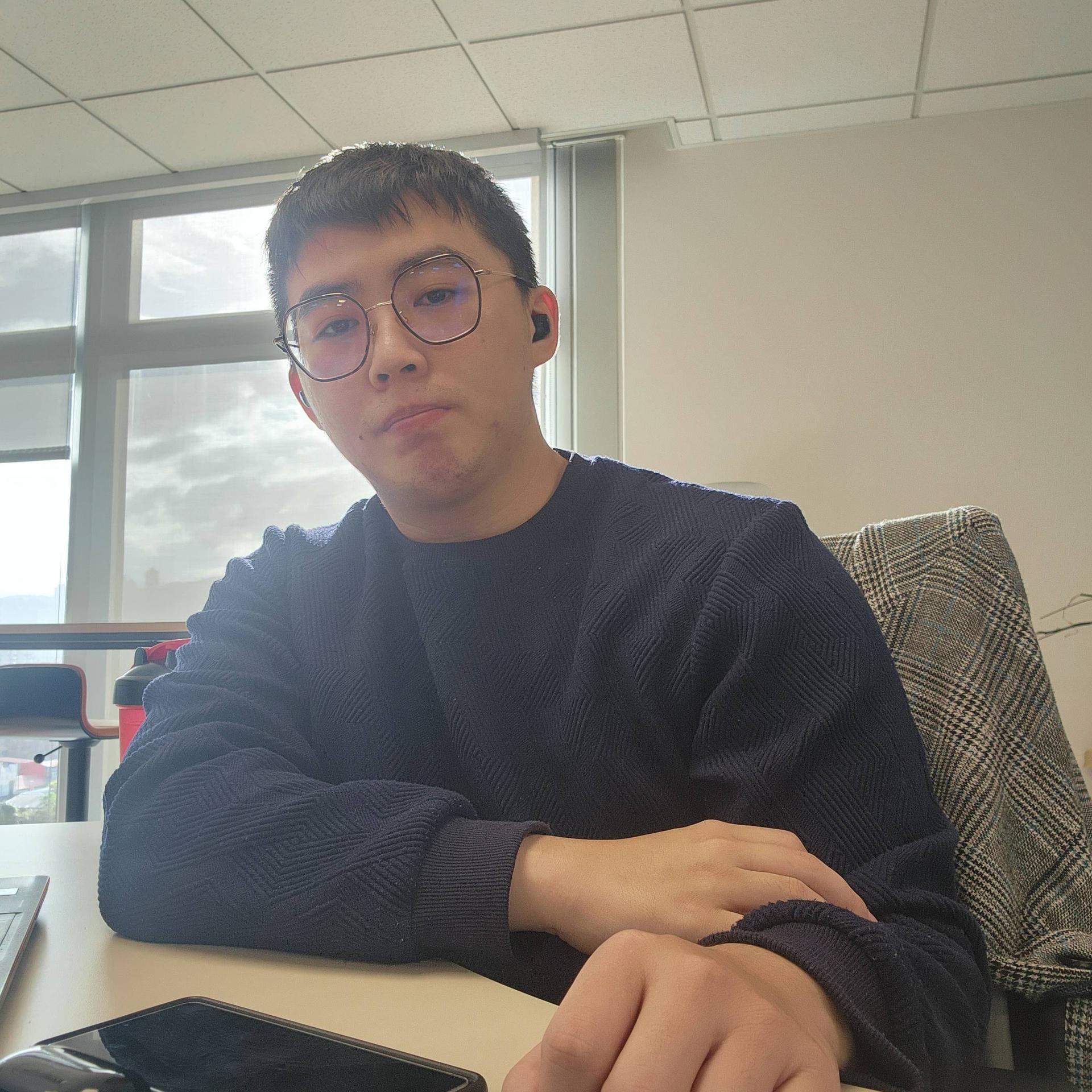 Eric JHUANG