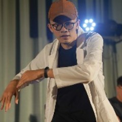 靖捷 許