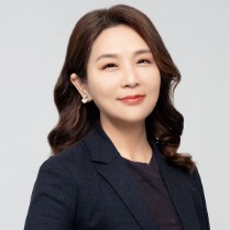 Julie Fang